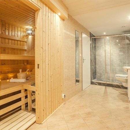 Wellness Studio! Finnish Sauna, Whirlpool, Gym & More! Прага Экстерьер фото