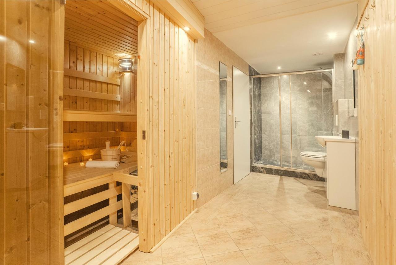 Wellness Studio! Finnish Sauna, Whirlpool, Gym & More! Прага Экстерьер фото