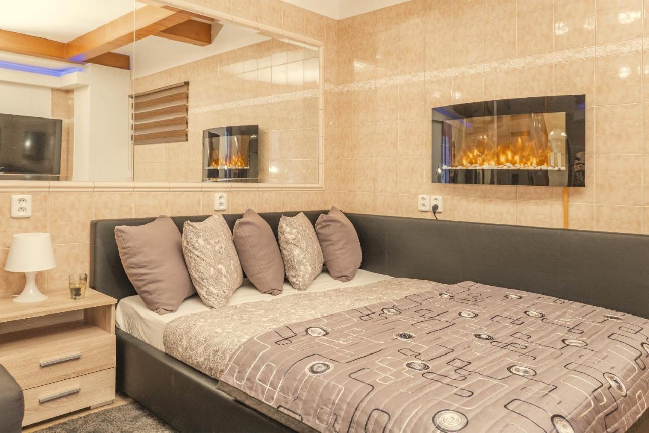 Wellness Studio! Finnish Sauna, Whirlpool, Gym & More! Прага Экстерьер фото