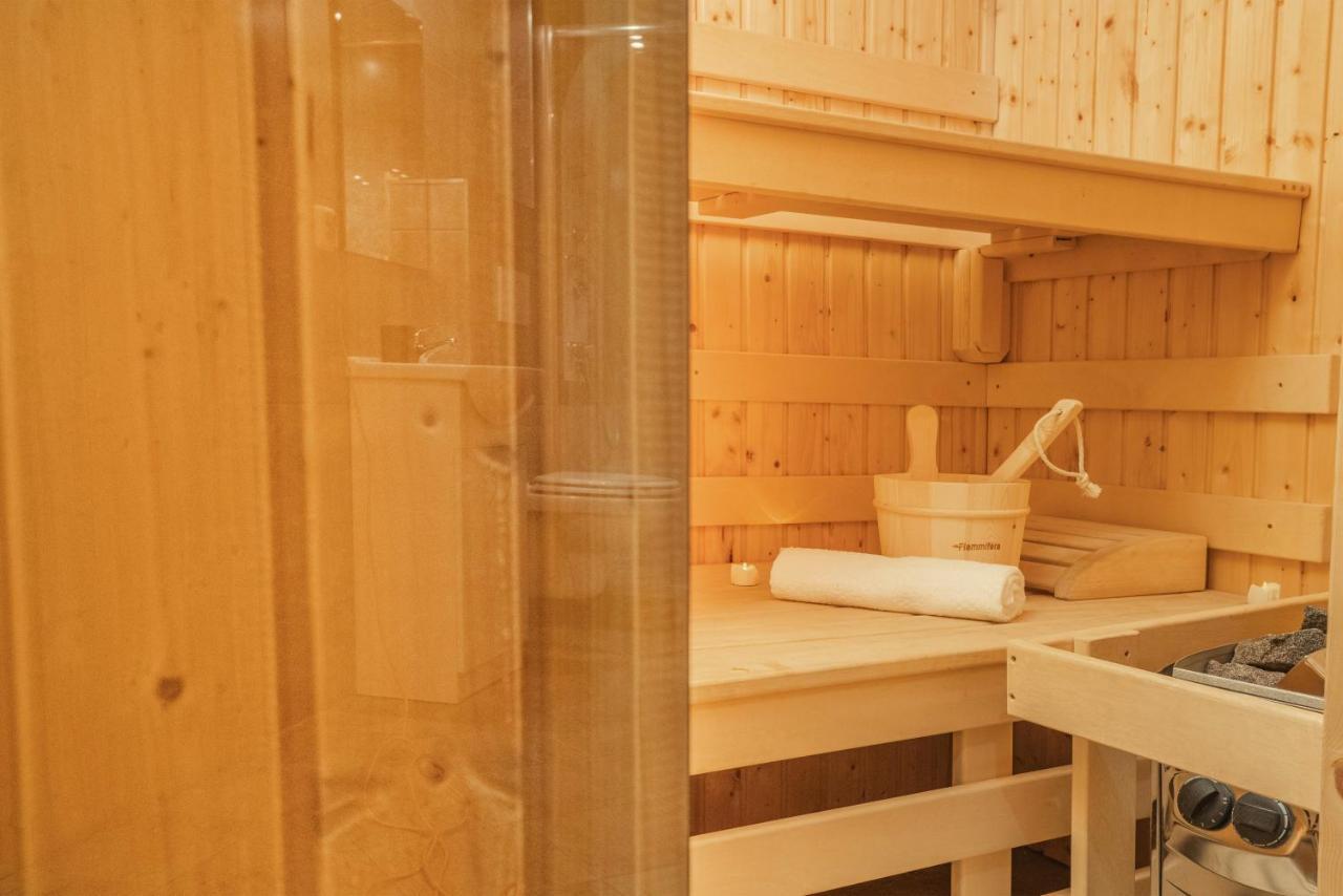 Wellness Studio! Finnish Sauna, Whirlpool, Gym & More! Прага Экстерьер фото